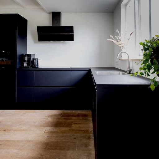 Meubles de cuisine, caissons, et finitions